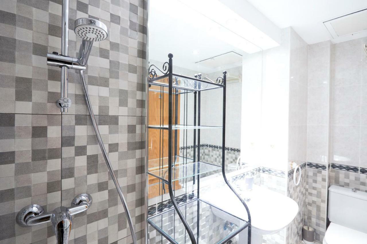 Royal Palace Boutique Apartman Madrid Kültér fotó
